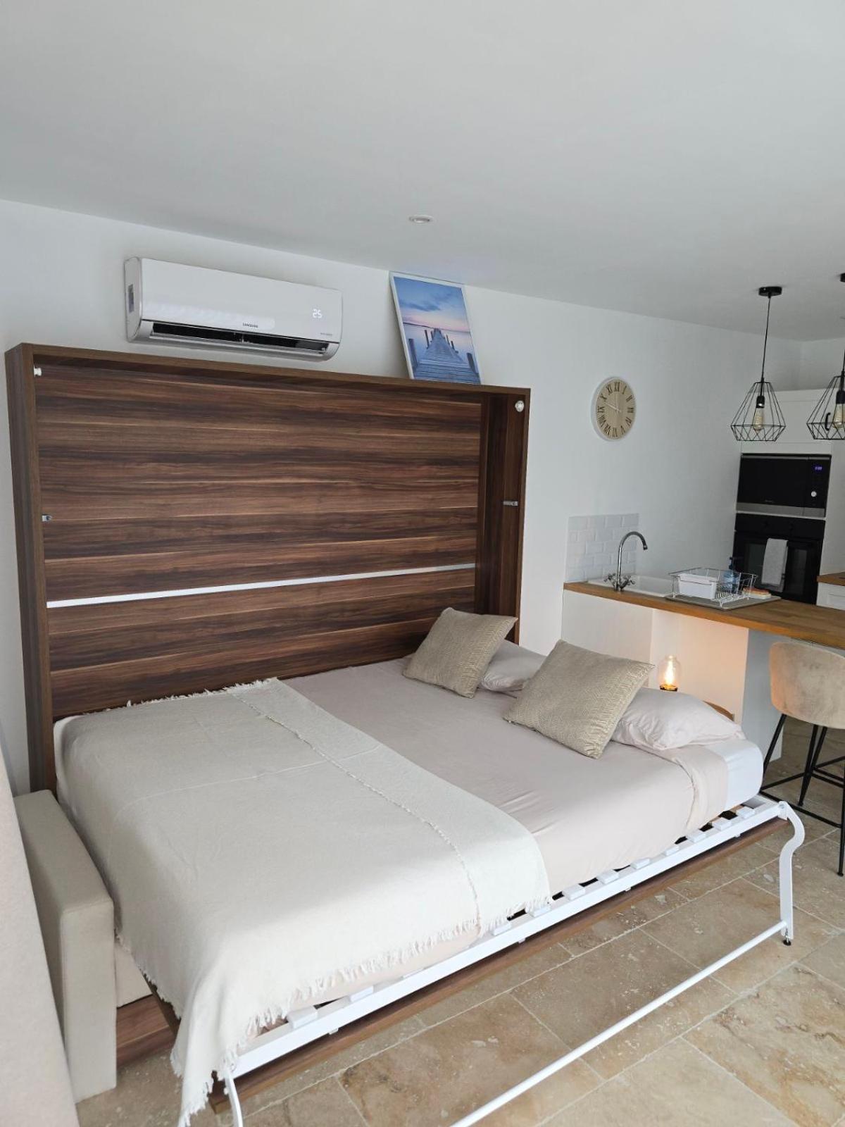 Magnifique Studio Avec Piscine Арль Екстер'єр фото